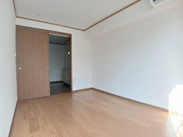 ボナール杁の内装