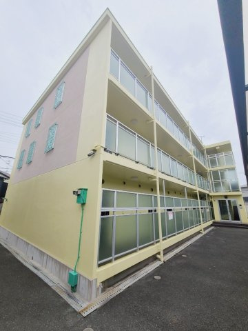 コンセール愛宕山の外観