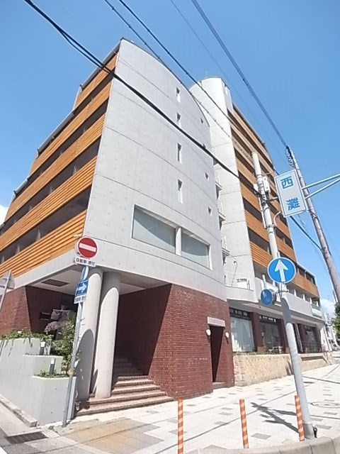 パンブロス６の外観