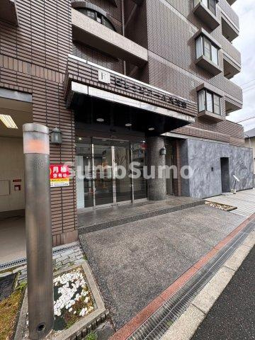 ビレッジアール大淀南のエントランス|清潔なエントランスです