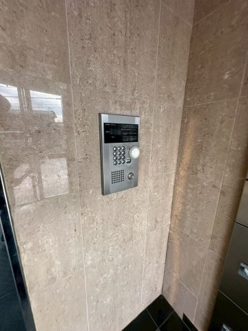 コミュノーテ　半右衛門のエントランス|毎日通るエントランスはこのようになっています