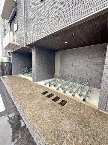 シャーメゾンプレミアム日向のその他共用部分