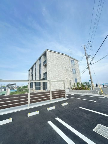 シーパレス弐番館の駐車場