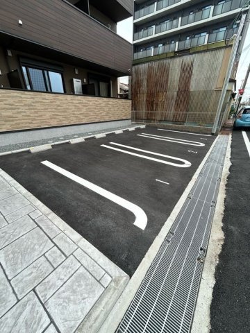 ヒカルサ明石硯町の駐車場