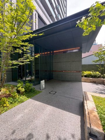 シエリアタワー大阪堀江のエントランス|建物の内部です