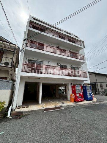 シャトレイユの外観