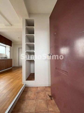 シャトレイユの玄関