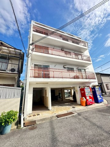 シャトレイユの外観