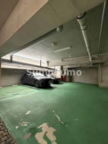 パレスコート小橋町の駐車場