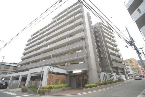 シャリエ六甲道の外観