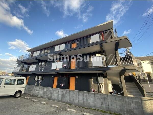 シャトー星が丘の駐車場