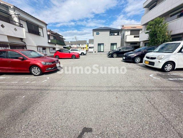 シャーメゾン垂水の駐車場|駐車スペースもあります