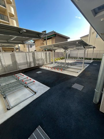 ASCLAIRE KOBE HIGASHINADAの駐車場