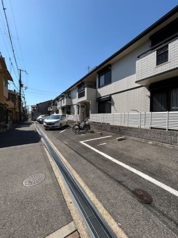 ひかりハイツの駐車場