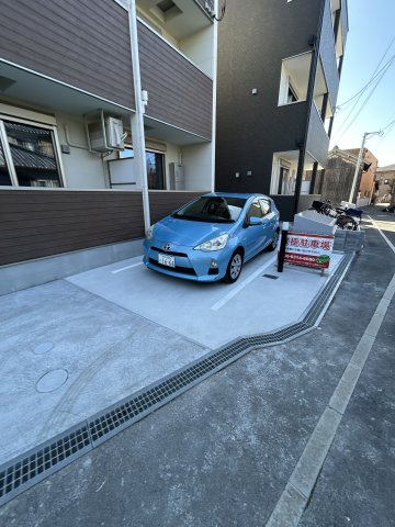 ジーメゾン大久保アスピダの駐車場