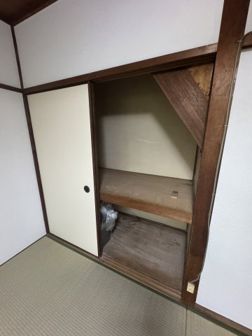 兵庫区鵯越筋戸建の収納