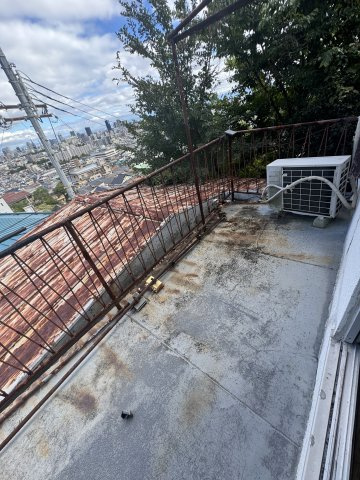 兵庫区鵯越筋戸建のバルコニー