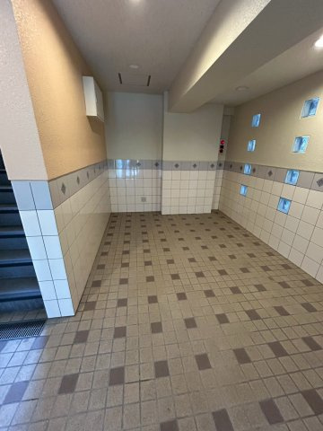 コルザのロビー|ゆとりのあるロビーです