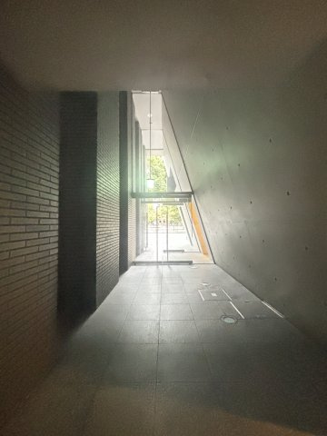 シーズ本町・南のロビー