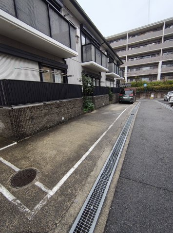 ビオトープ六甲の駐車場