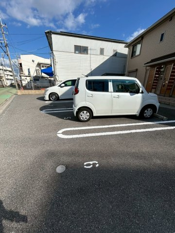 シェーン メーアの駐車場|駐車スペースもあります