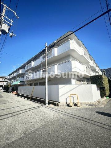 シャルマンコーポ塚口の外観