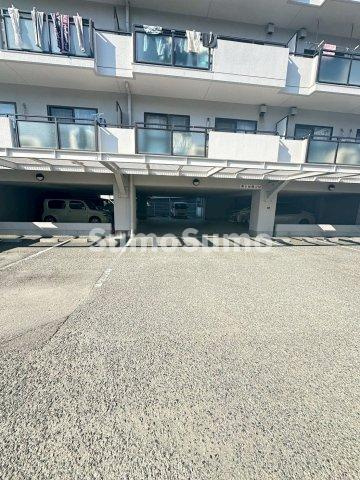 コモンパレス清水が丘の駐車場|駐車場があります