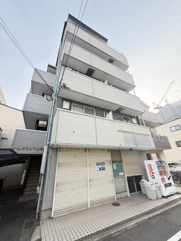 ハレクラニ下山手の外観