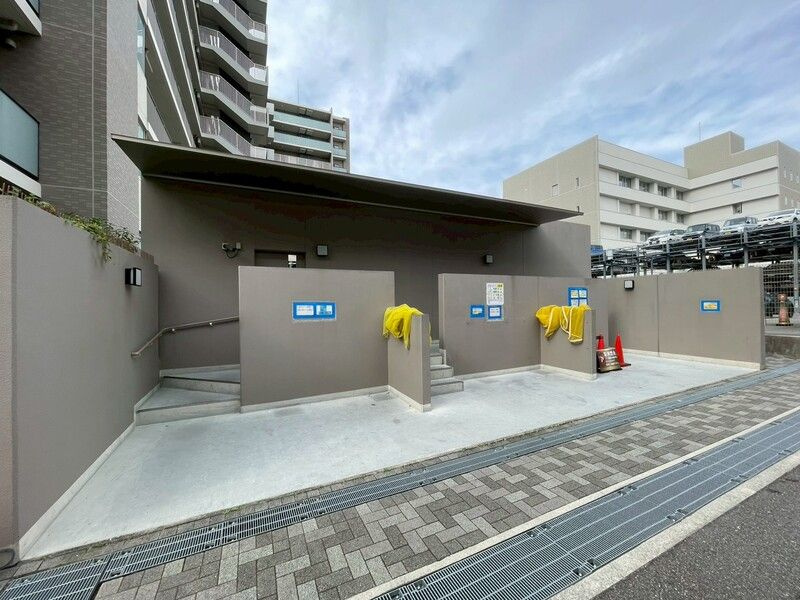 シャリエ学園都市レジデンスの駐車場