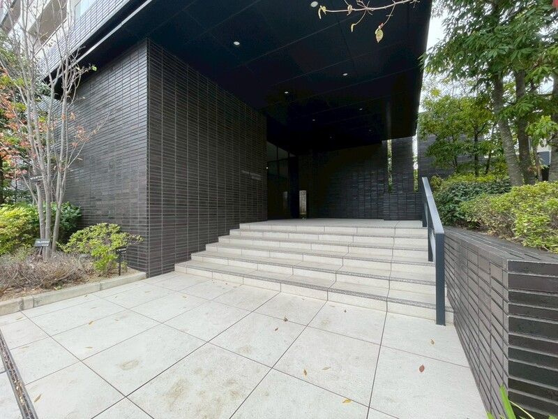 シャリエ学園都市レジデンスのエントランス