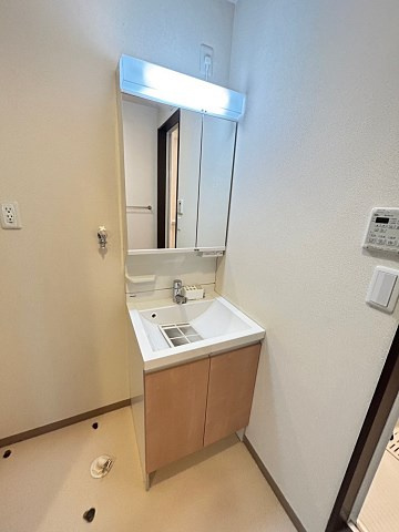 フジパレス塚口東Ⅲ番館の洗面所