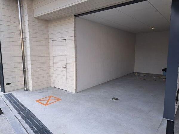 スプランディッド梅田北の駐車場