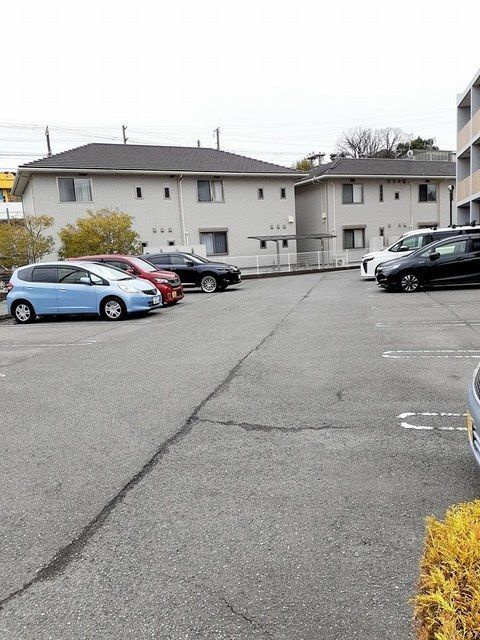 フォレスタの駐車場