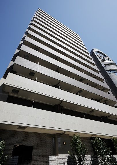 スワンズシティ堂島川の外観