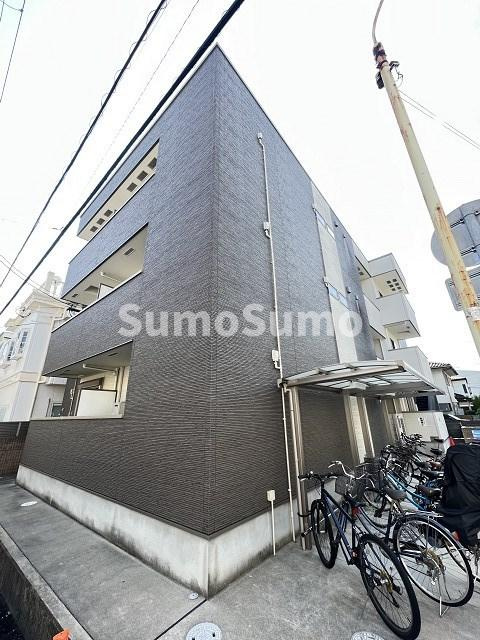 フジパレス園田の外観