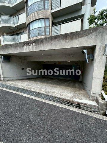 フジパレス戸建賃貸芦屋市岩園町の駐車場