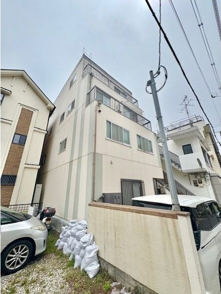 スリールJR摩耶の外観