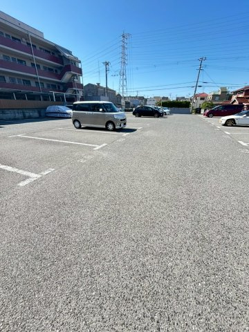 セザール第２神戸西の駐車場|駐車場です