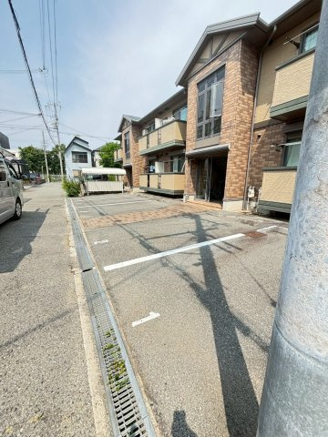 セジュール西明石の駐車場