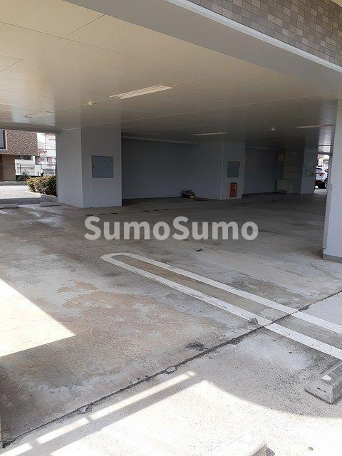セレノ・カーサの駐車場|駐車場に車を止められます