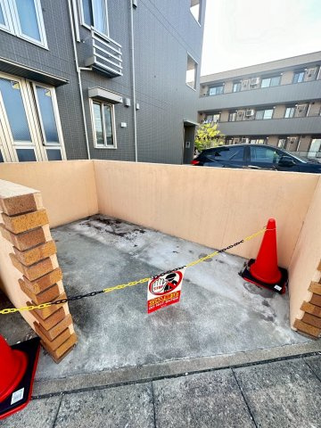 セジュール福田の駐車場
