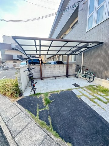 セジュール福田の駐車場