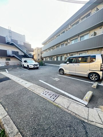 セジュール福田の駐車場