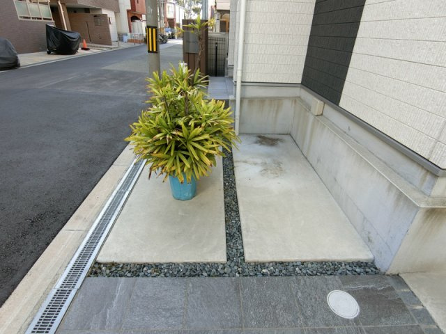 プリムールヴィラの駐車場