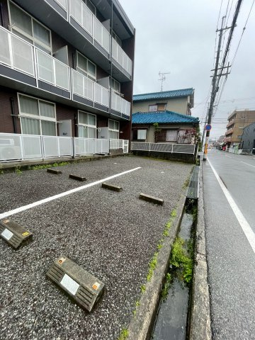 センチュリー武庫元町 の駐車場