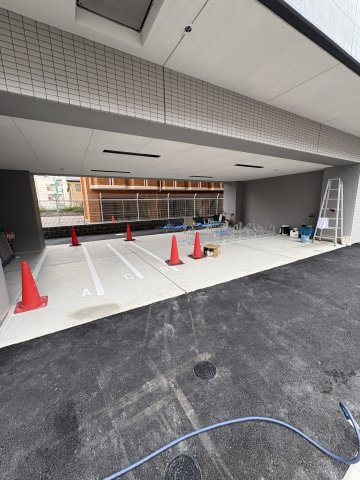 ソルテラスＫＯＢＥ新長田駅前の駐車場