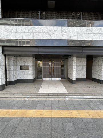 プレサンスOSAKA姫里ヴィオンの外観