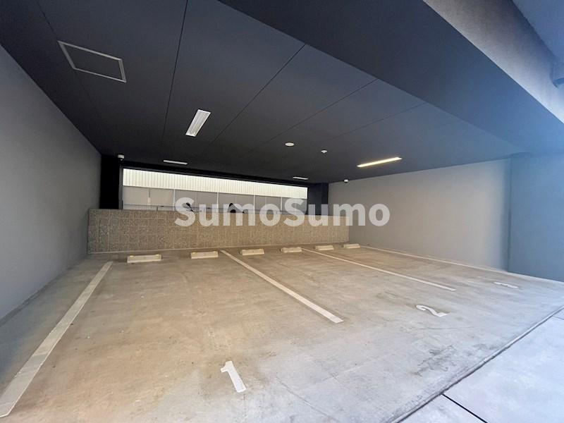 プレサンスDOMECITYコレーレの駐車場|駐車場完備です