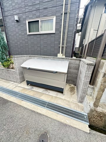 プリメーロ明石の駐車場