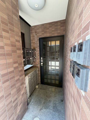 ソアール須磨のエントランス|建物の内部です